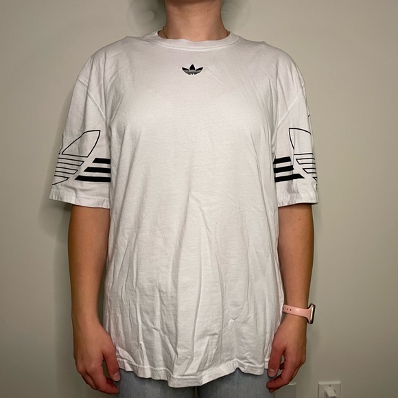 Adidas tee - Picture 1 of 2